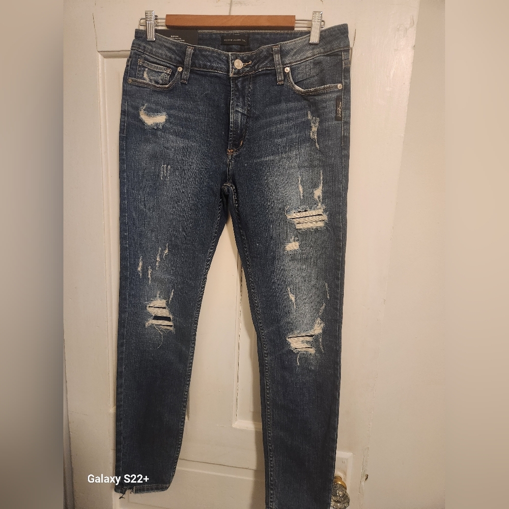 Silver Jeans Distressed Skinny Blue Jeans